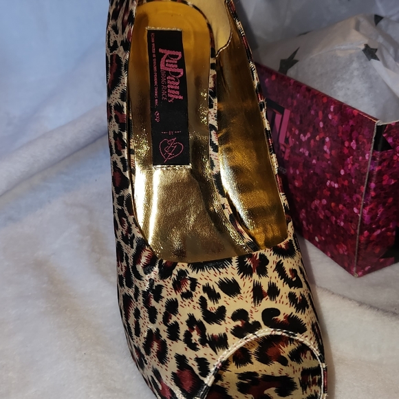 RuPaul leopard print heels - Picture 2 of 5